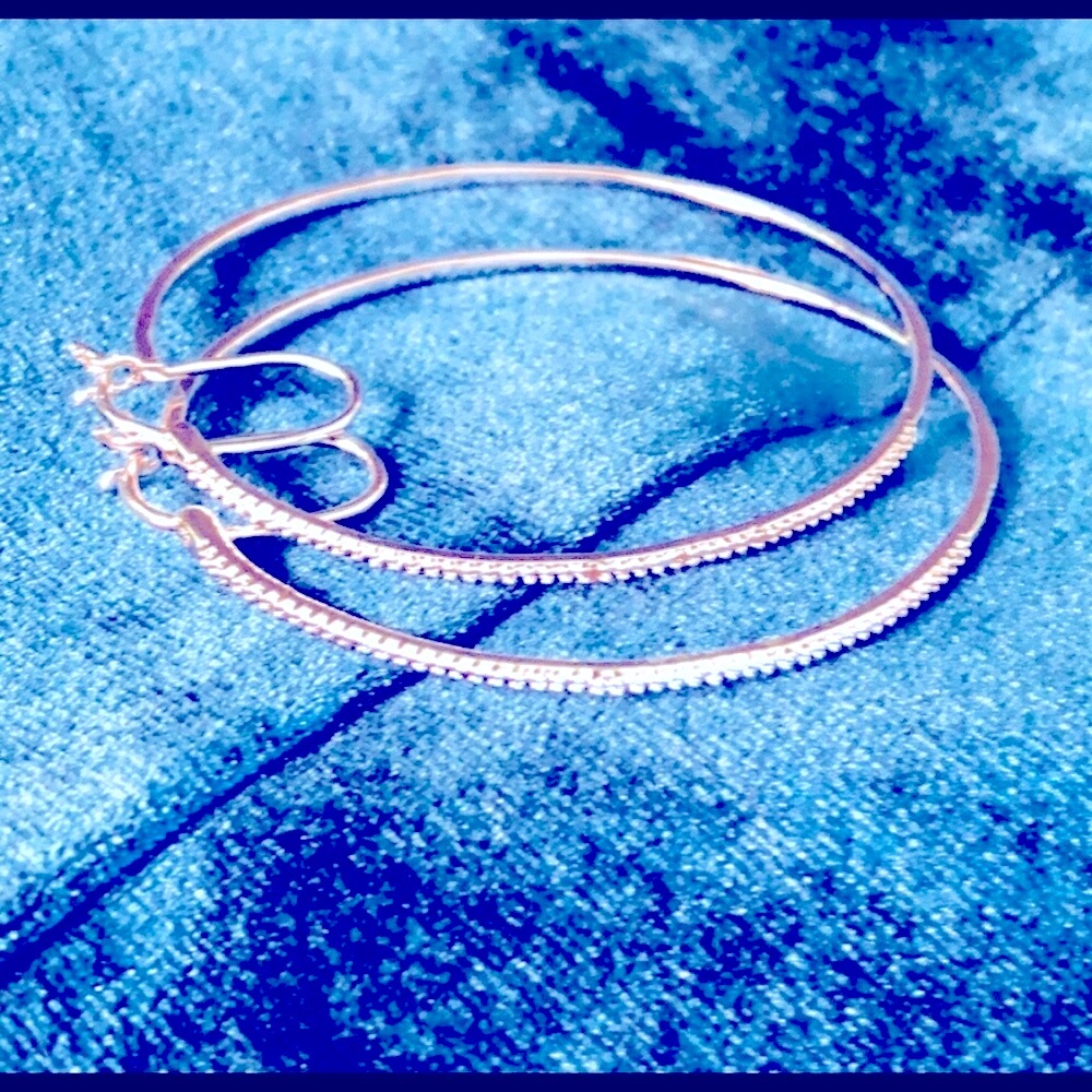 Sale❤️Diamond Hoops - Picture 5 of 6